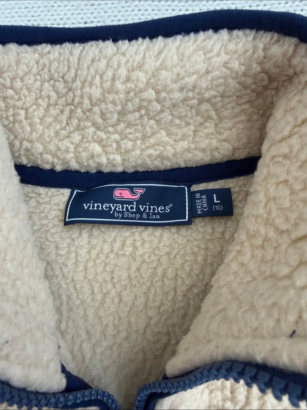 Vineyard Vines Heritage Fleece Sherpa Vest Cream/Navy Size Large